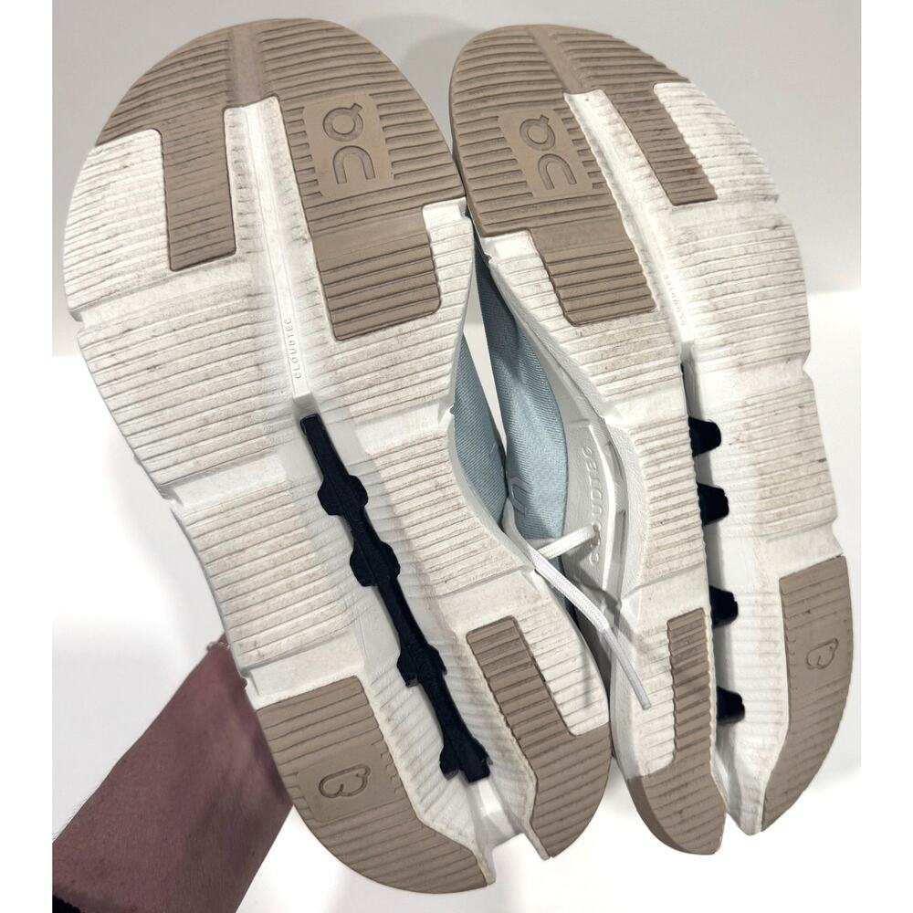 ON Cloudnova Form 2 Sneaker OC On Cloud CloudTec Running Training Size 7 (38) - Picture 4 of 5